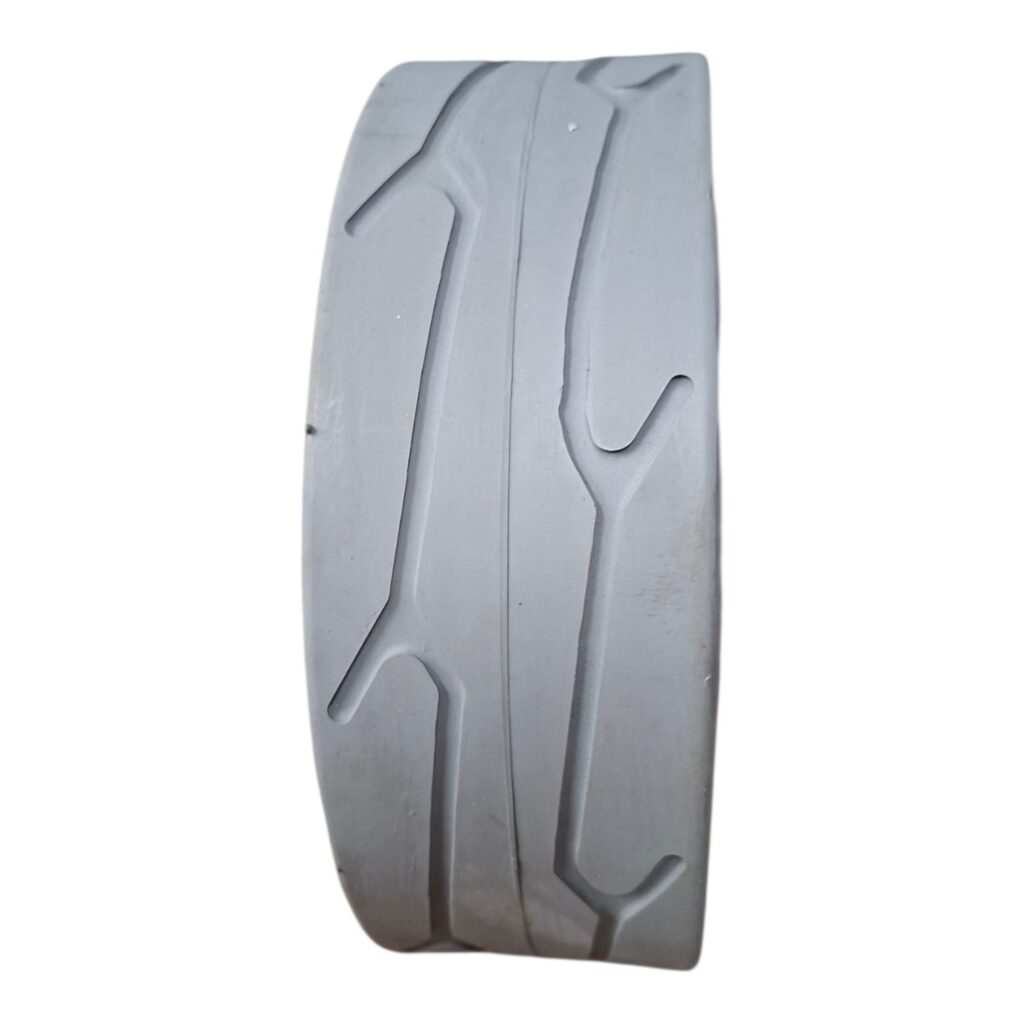 LLANTA 12X4 (200X8) NO MANCHANTE CON FRENO SKYJACK TOPOWER – Llantas ...